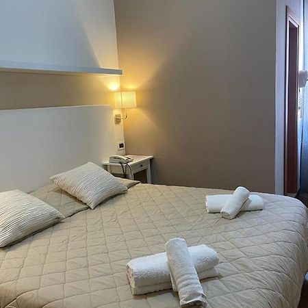 Hotel Losanna Rimini Eksteriør bilde