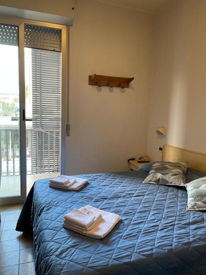 Hotel Losanna Rimini Eksteriør bilde