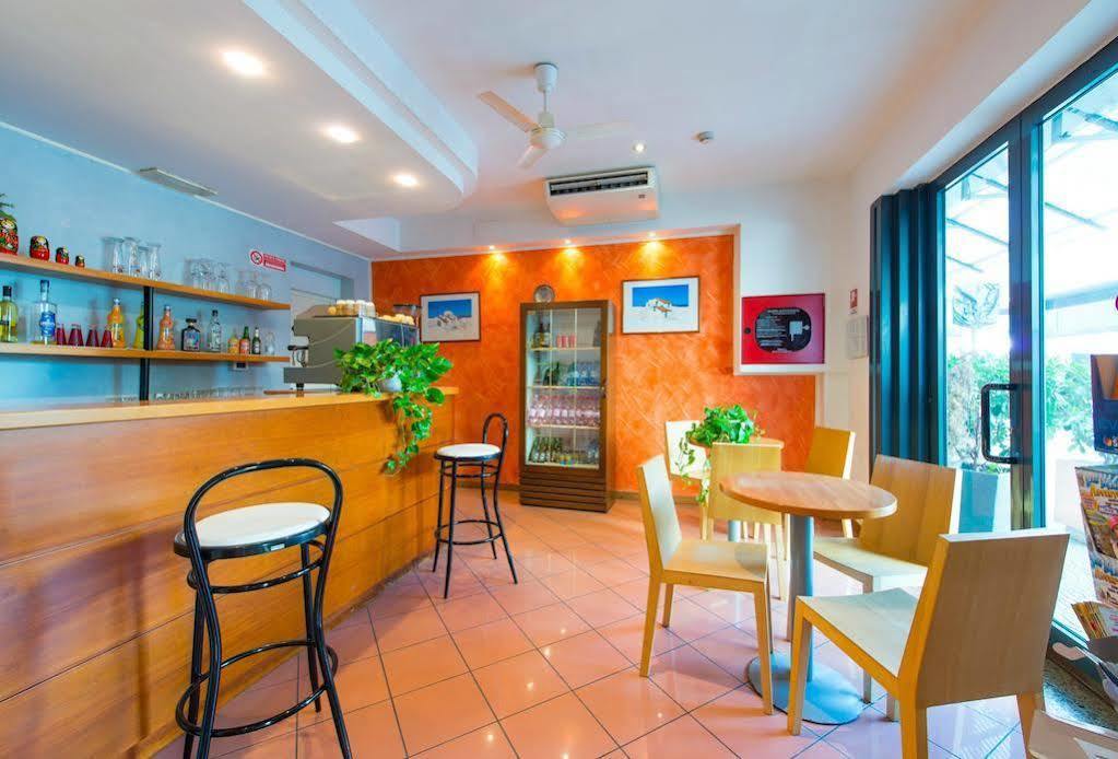 Hotel Losanna Rimini Eksteriør bilde